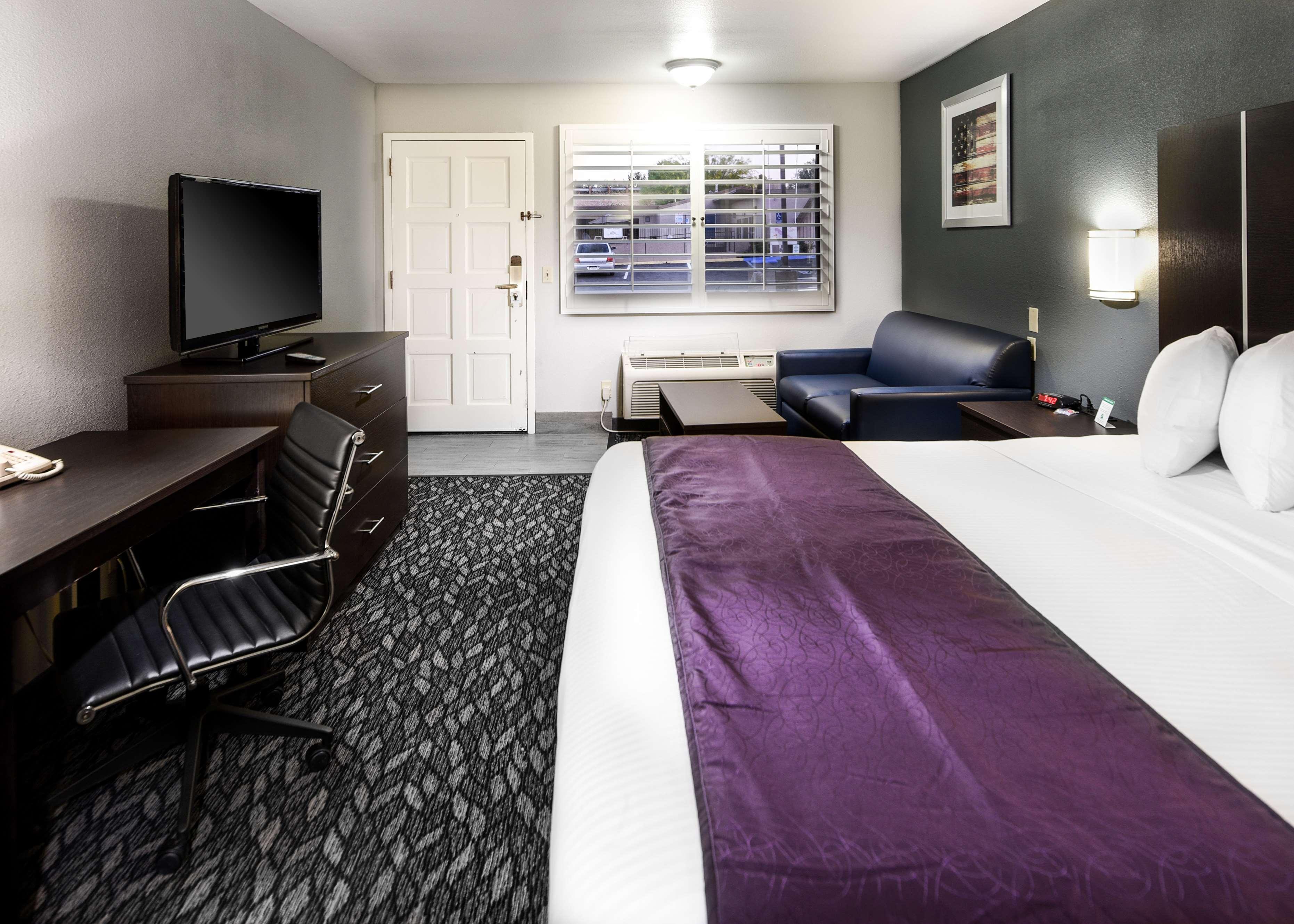 Best Western Desert Villa Inn Barstow Exterior photo
