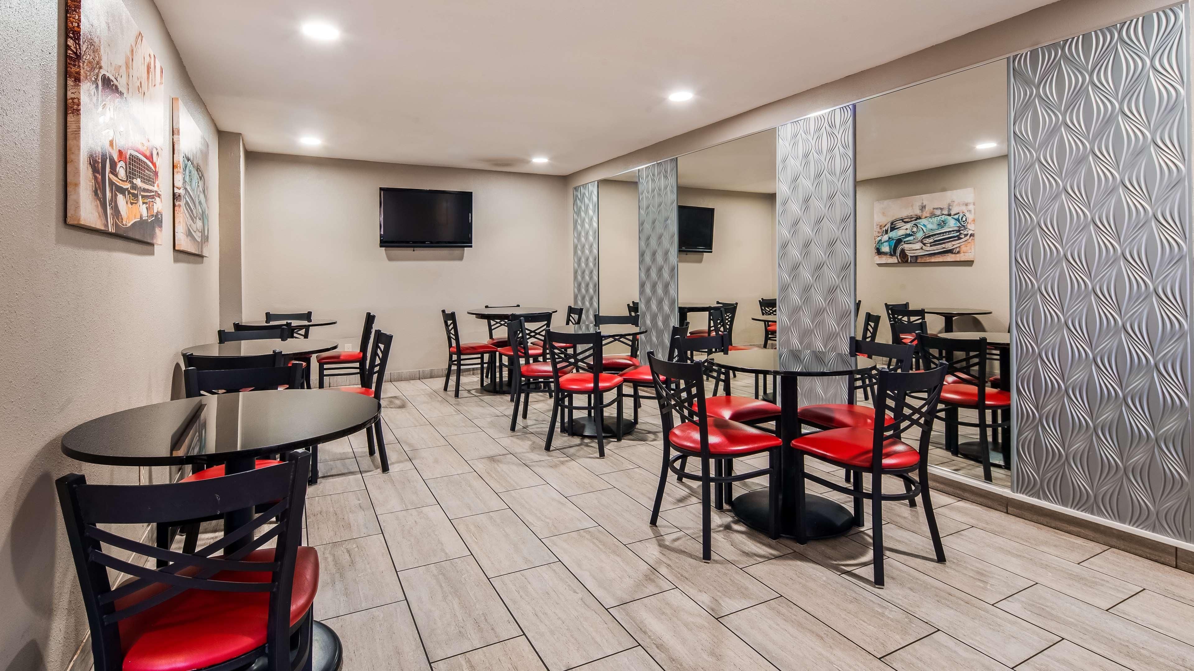 Best Western Desert Villa Inn Barstow Exterior photo