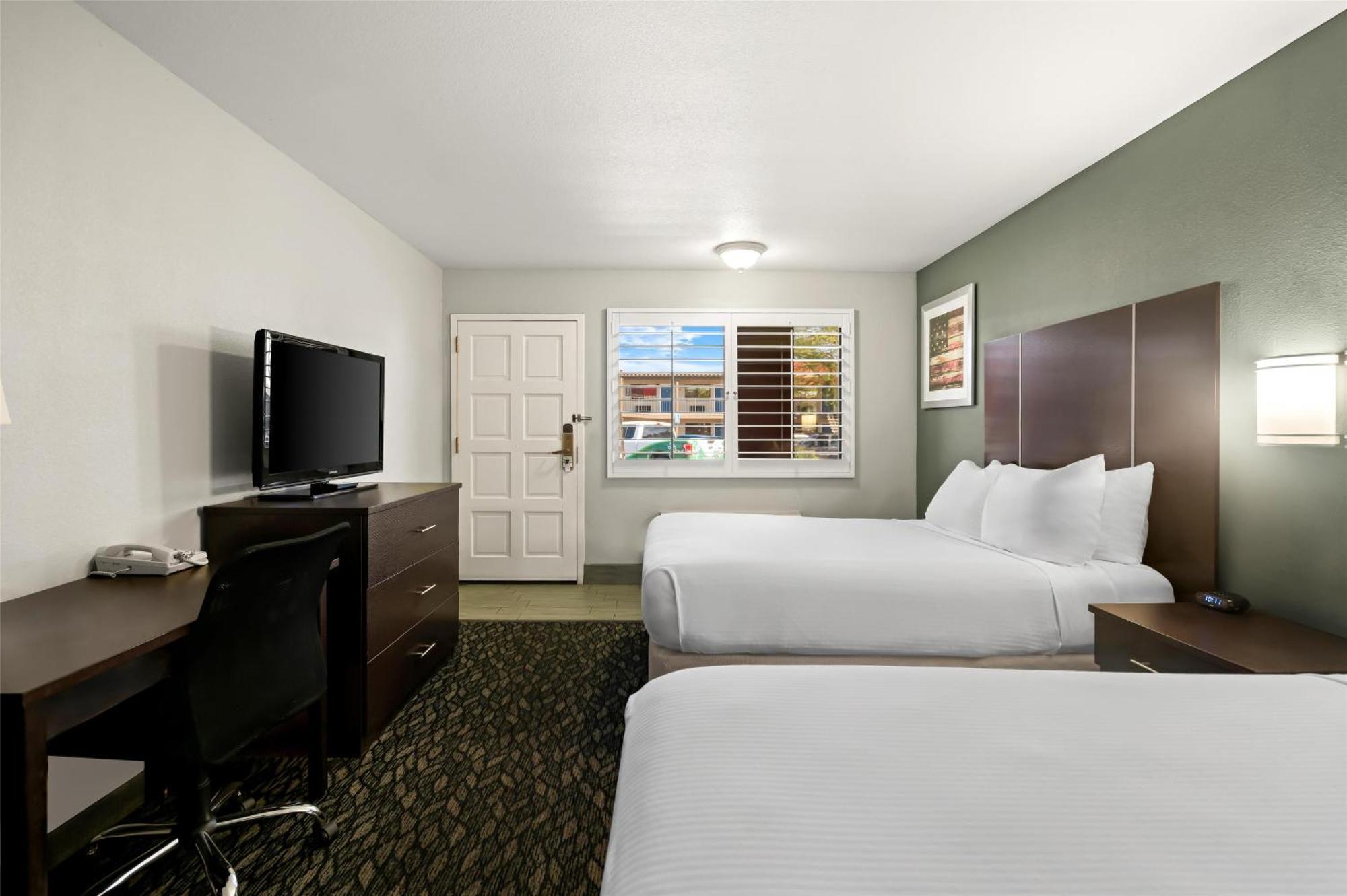 Best Western Desert Villa Inn Barstow Exterior photo